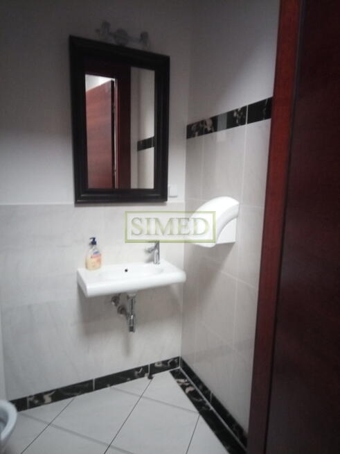 Gabinet ,recepcja.,parking ,dostęp 24h,cisza .