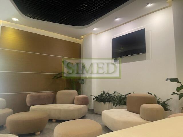 Dostep24h,recepcja,ochrona,parking,klimatyzacja