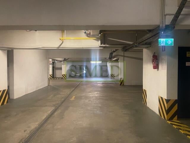 Miejsce parkingowe w garażu,ochrona,monitoring