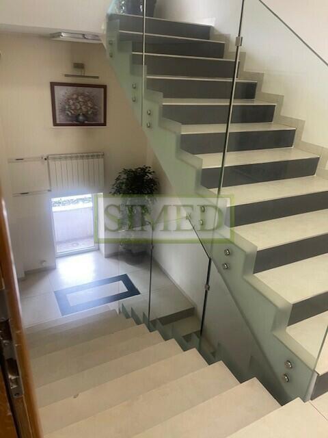 Biurowiec,parking, dostęp24,ochrona,światłowód