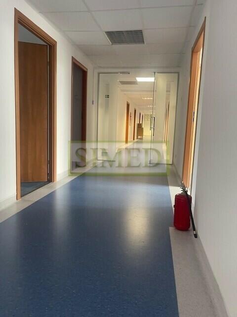 Dostep24h,recepcja,ochrona,parking,widne,wys.3m