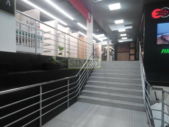 Wynajem lokalu handlowo-usługowego 200 m², Mokotów