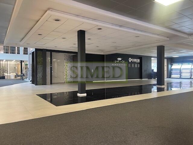 Wynajem lokalu handlowo-usługowego 200 m², Mokotów