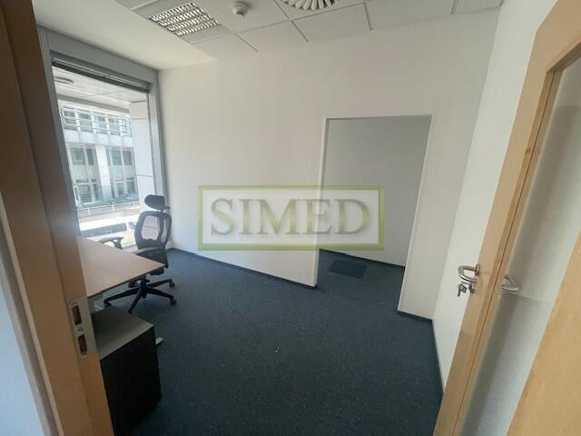 Biuro,usługi,recepcja,24h,parking, wysoki standard