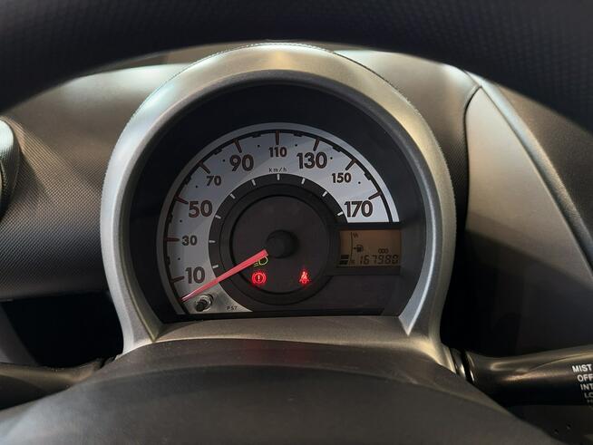 Toyota Aygo 1.0 68KM M5 2011 r., klimatyzacja, przebieg tylko 167tys.km