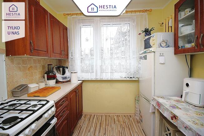 3 pokoje, balkon, miejsce parkingowe za szlabanem