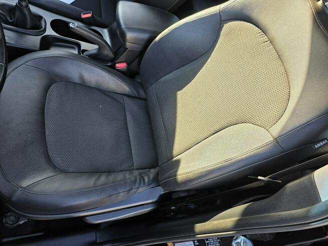 Hyundai ix35 1.6 135PS Benzyna Klimatronic 4xGrzaneFotelePDC Alusy 17 LED Gwarancja