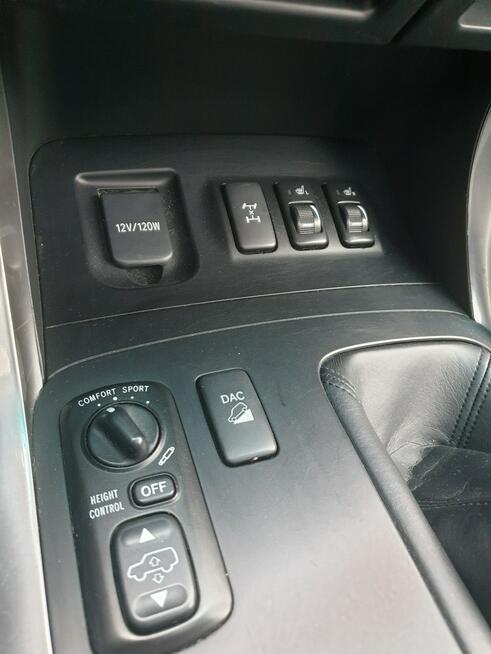 Toyota Land Cruiser 7 Osób. Wyciągarka. Navi. Oryginalne 200tys. km! Doinwestowana.