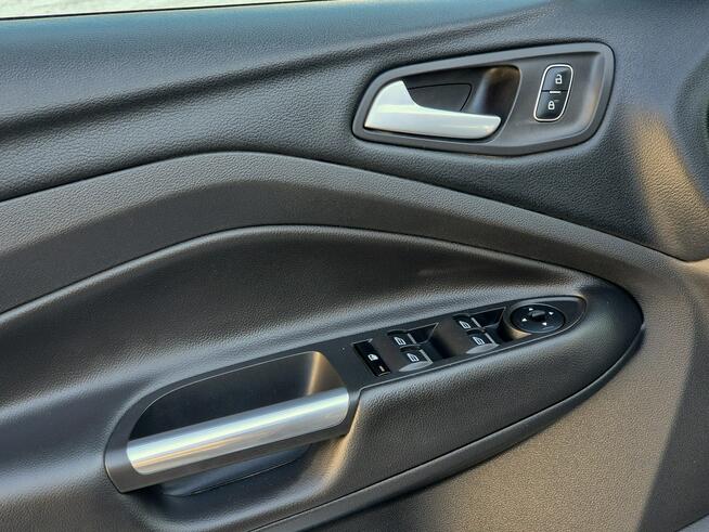 Ford Kuga 1,5T 150KM Titanium*Navi*Ledy*ParkAssist*Serwis*Półskóry*Alufelgi