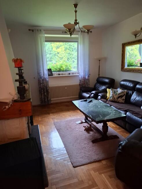 Dom dwurodzinny w Miodówku -jezioro las