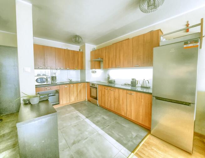 Salon z aneksem 2 pokoje miejsce postojowe 2020 r