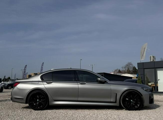 BMW 740 Harman/Kardon / Head Up / Pneumatyka / Kamery 360 / Dociągi /VAT Marża