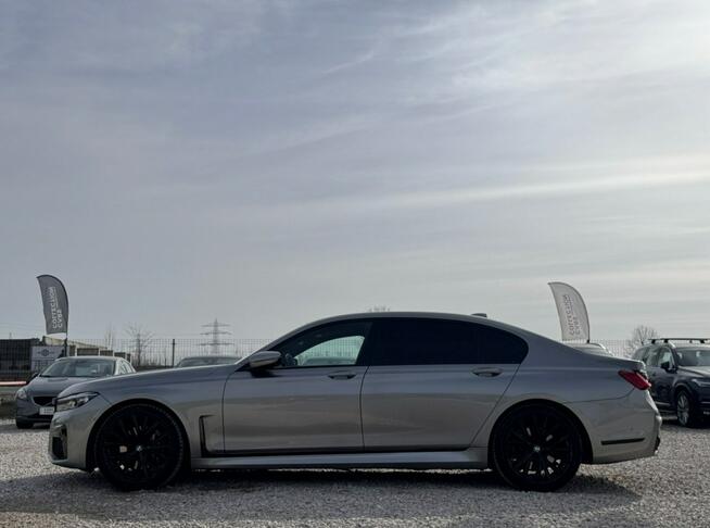 BMW 740 Harman/Kardon / Head Up / Pneumatyka / Kamery 360 / Dociągi /VAT Marża