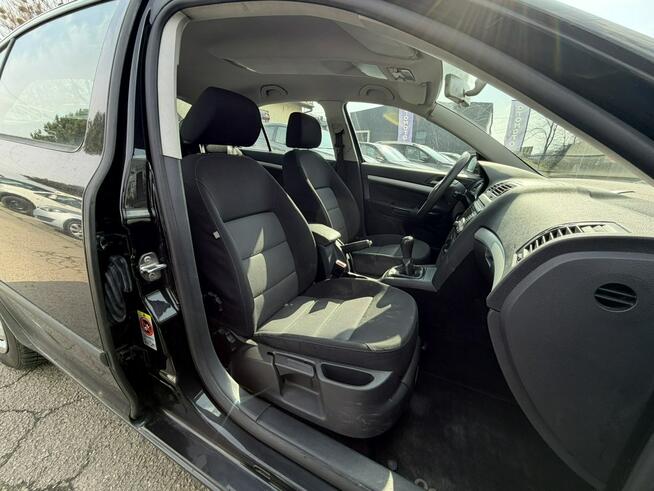 Škoda Octavia Klimatyzacja, Ele szyby 4x, Ele lusterka, Podłokietnik