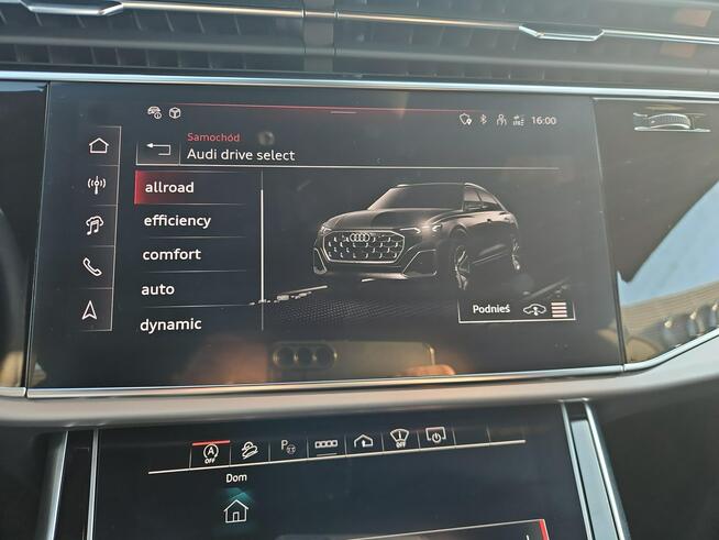 Audi Q8 PakietCzerń_Hak_Panorama_HomeLink_TempomatACC_4-strefy_FV23%