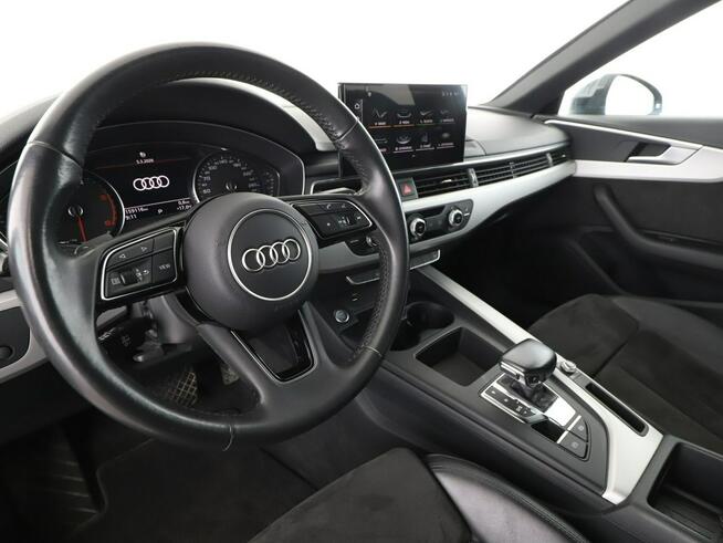 Audi A4 S-Tronic skóra/alcantara navi klima auto grzane fotele czujniki parkow
