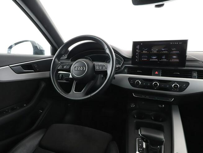 Audi A4 S-Tronic skóra/alcantara navi klima auto grzane fotele czujniki parkow