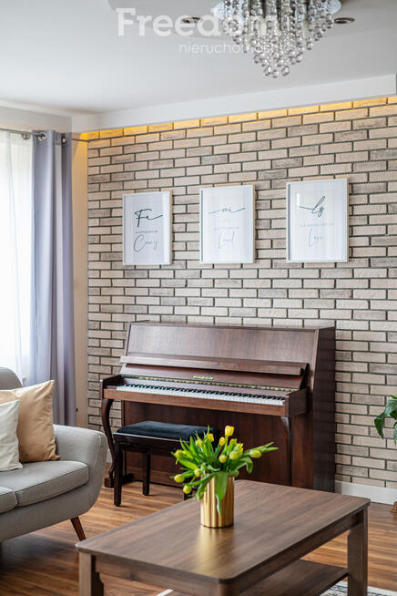 30 min od Centrum Warszawy – dom z dużą działką