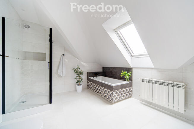 30 min od Centrum Warszawy – dom z dużą działką