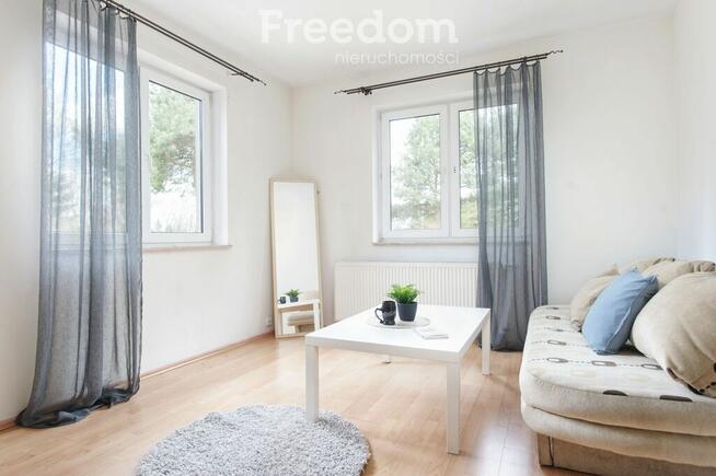 Dom z halą magazynową i dodatkowy mieszkaniem