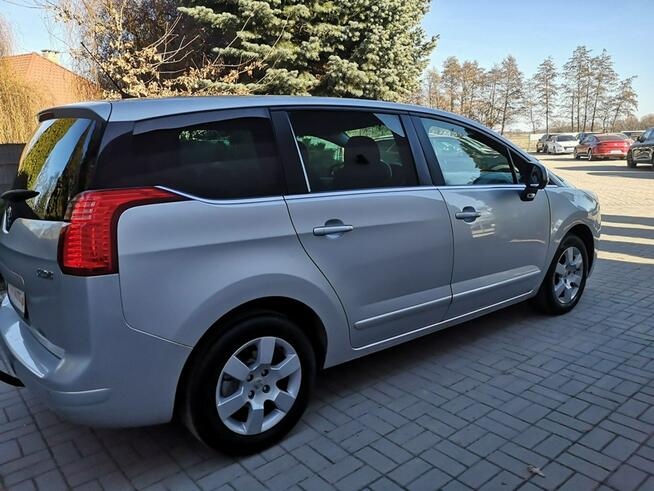 Peugeot 5008 2,0 HDI 150KM Klimatronik ALU 16 7 osób Temp Isofix Servis Gwarancja