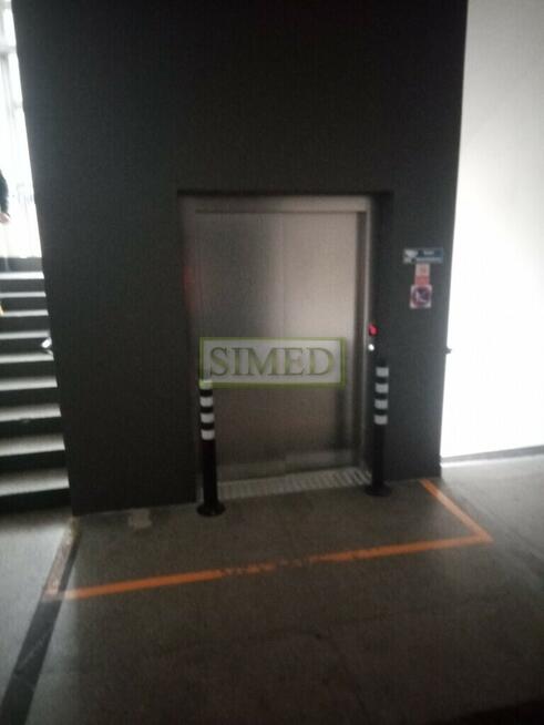 Pofabryczny klimat, recepcja, parking , dostęp24h