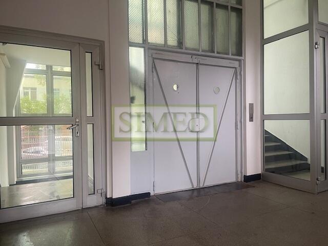 Pofabryczny klimat, recepcja, parking , dostęp24h