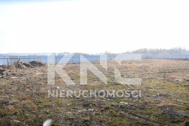 Działka komercyjno- usługowa 27,55a w Lutoryżu.