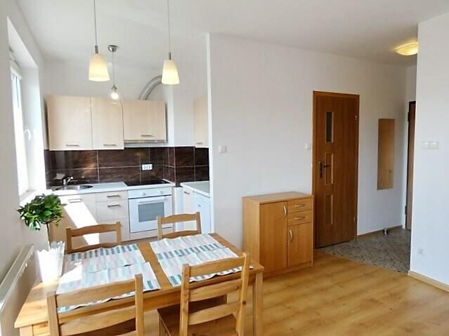 Leszczynowa 52B, kawalerka z balkonem+m.p.