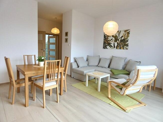 Nadmorski Dwór 34A, 2 pokoje z miejscem w garażu