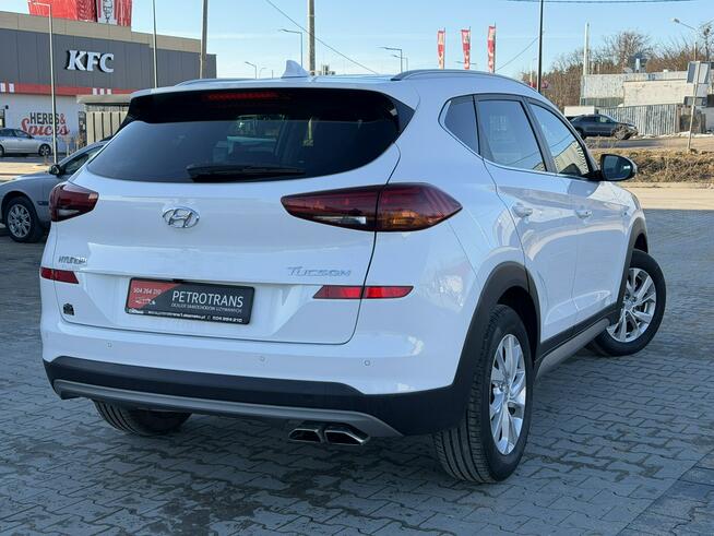 Hyundai Tucson 1.6 CRDI / 116KM LED Nawigacja Kamera Asystent Pasa Ruchu Grzane Fotel