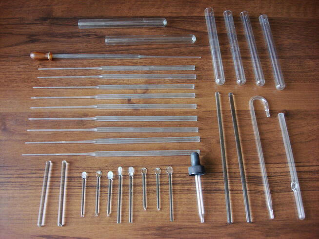 Szkło laboratoryjne dla chemika. Zestaw mały chemik