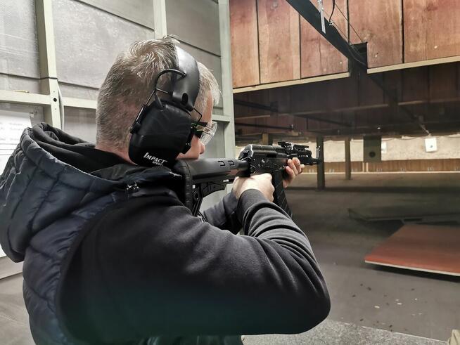 Szkolenia strzeleckie, obsługa broni, kursy dla kobiet