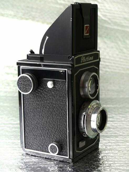 Retro kamery fimowe i aparaty fotograficzne