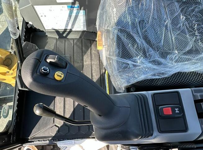 Caterpillar 301.8 GWARANCJA FABRYCZNA 4 LATA