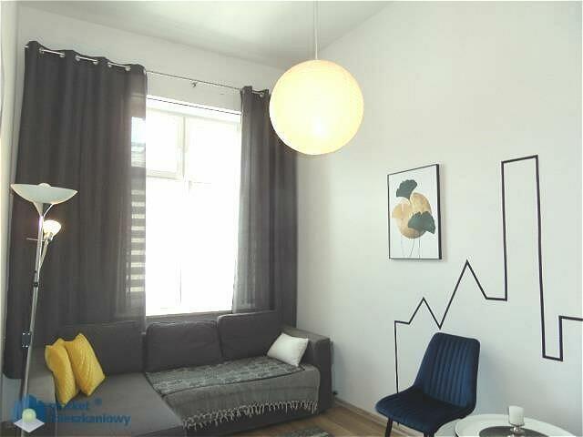 Elektoralna, 30m , osobna kuchnia, metro Ratusz