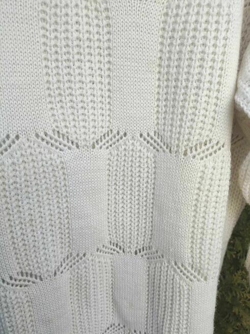 Sweter Biały wełniany ażurowy dla Kobiet damski z dekoltem
