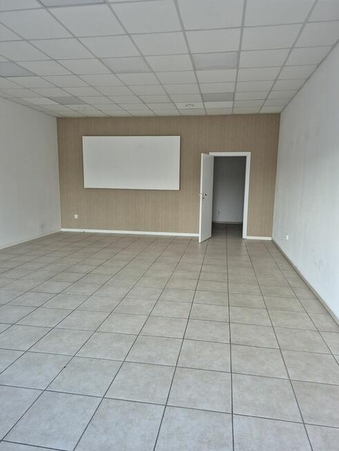 Lokal usługowy 52m2 w Białych Błotach wynajmę