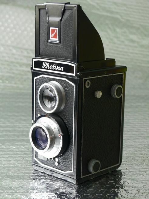 Retro kamery fimowe i aparaty fotograficzne