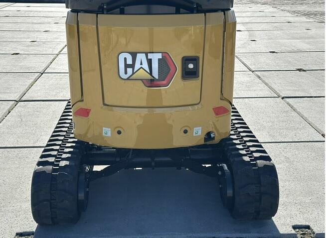 FABRYCZNIE NOWA MINIKOPARKA CATERPILLAR 302 CR