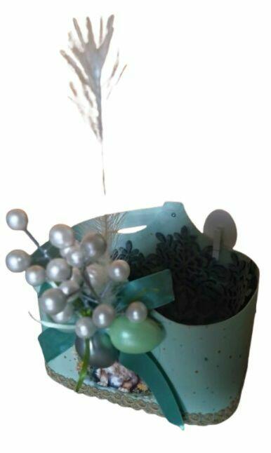 Koszyk wielkanocny, kartonowy 22 x 16 x 20 cm