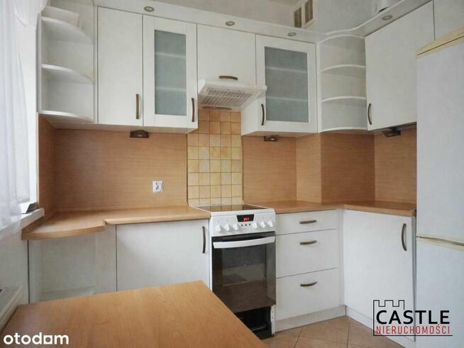 pierwsze M I bardzo dobra lokalizacja I do odświeżenia