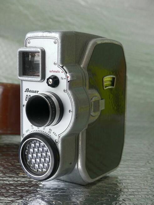 Retro kamery fimowe i aparaty fotograficzne