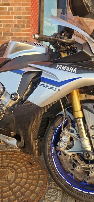 Yamaha r1m 2016