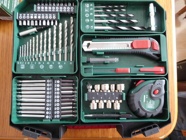 PARKSIDE PABS 20-Li G8 z 2aku 4Ah i 2Ah, ład 2,4A + 75 akces
