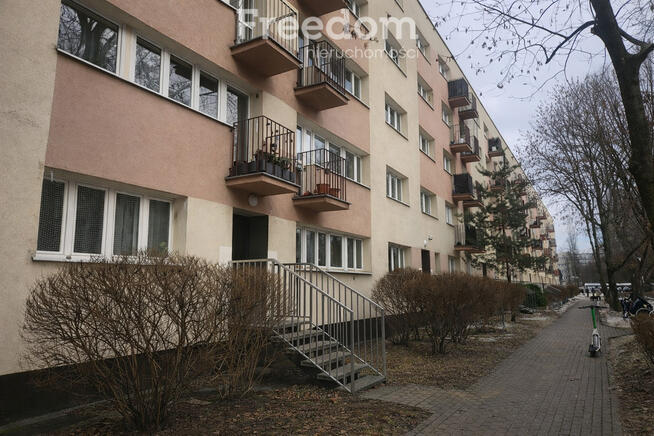 3 pokoje do remontu na Rakowcu