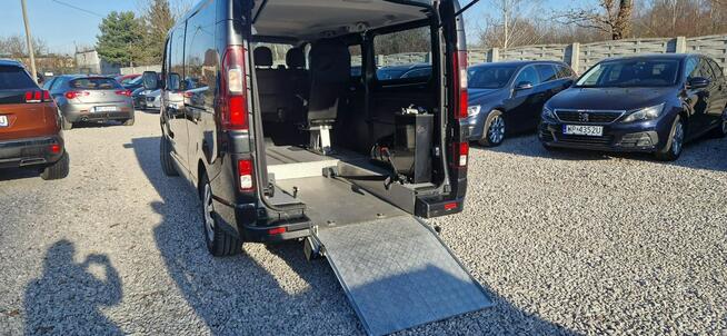Opel Vivaro Do Przewozu Osób Niepełnosprawnych
