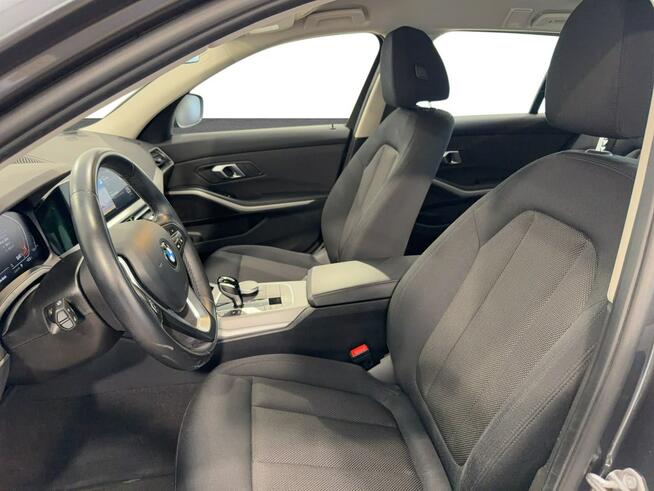 BMW Seria 3 318i aut Kombi