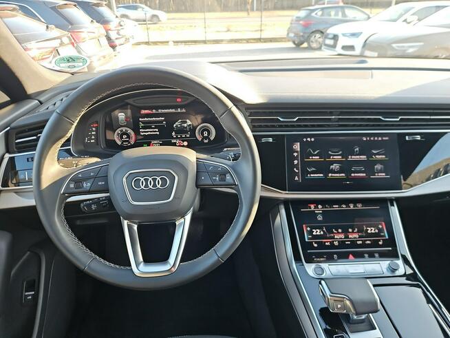 Audi Q8 MatrixLED_HeadUp_Hak_SoundSystem_Virtual_Panorama_HomeLink_Asystenci