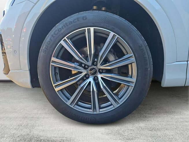 Audi Q8 MatrixLED_HeadUp_Hak_SoundSystem_Virtual_Panorama_HomeLink_Asystenci